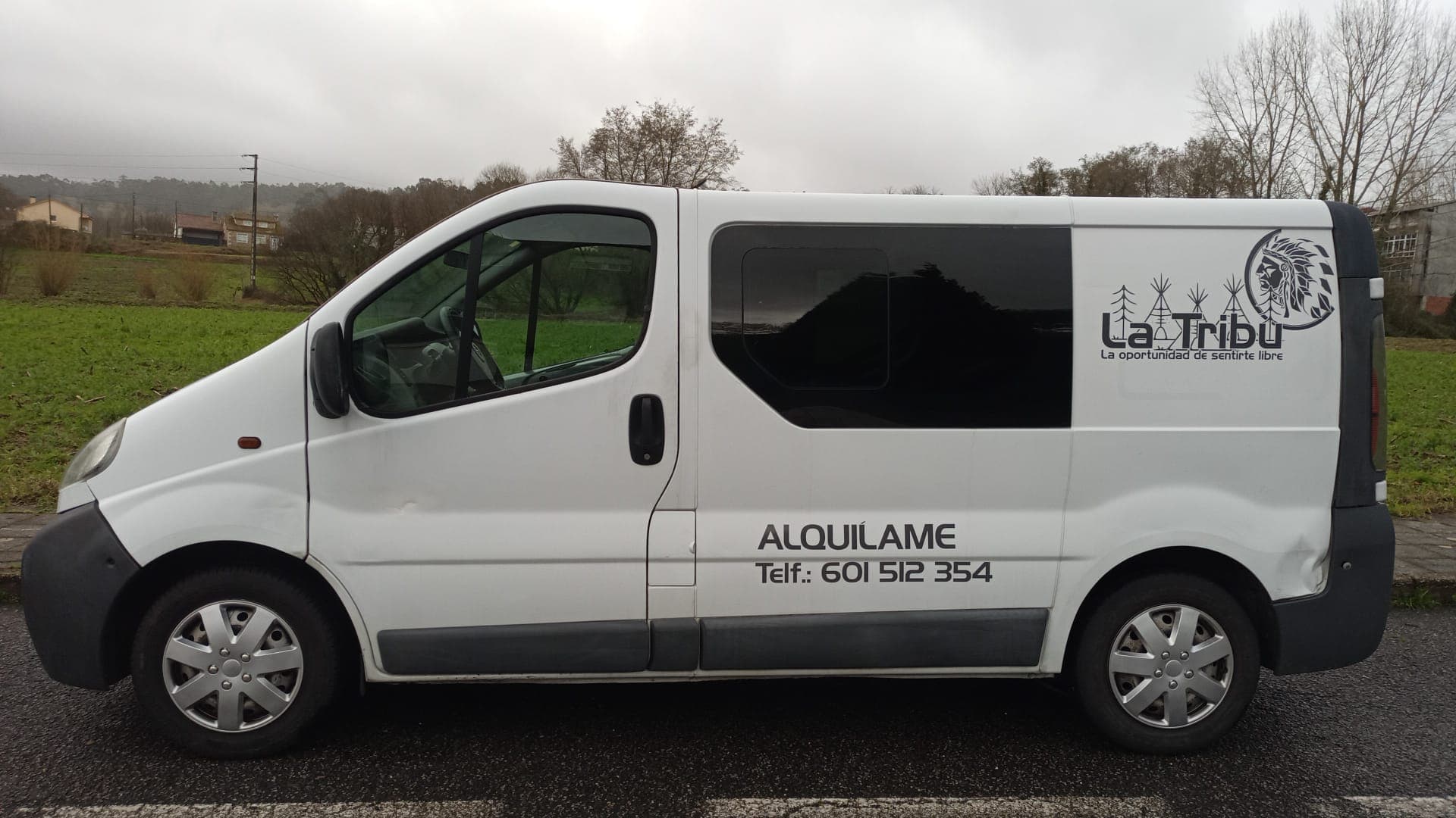 Opel Vivaro con gancho homologado en A Estrada