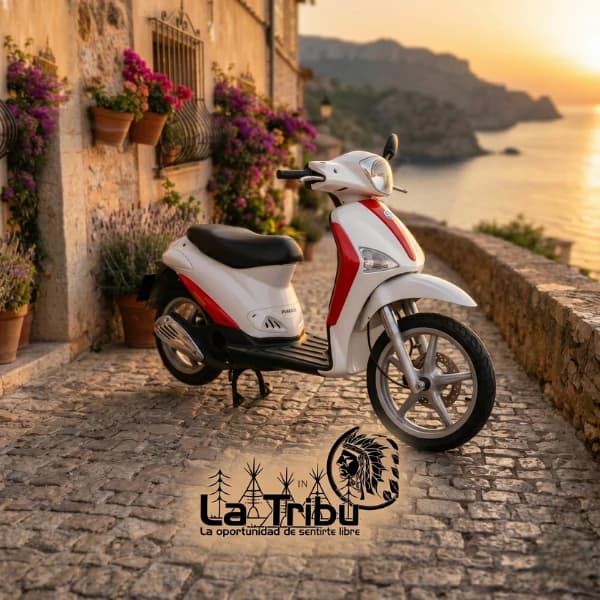 Scooter en ruta costera: alquiler de motos La Tribu en A Estrada, Galicia